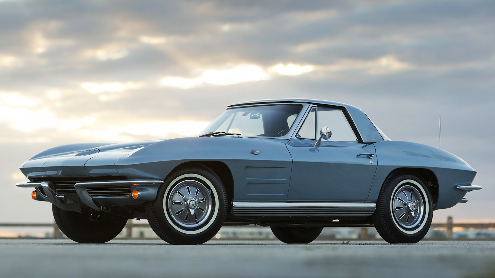 Click to Enlarge-Esc to Close Corvette Generations/C2/C2 1963 - 64 327ci 300 hp convertible.jpg